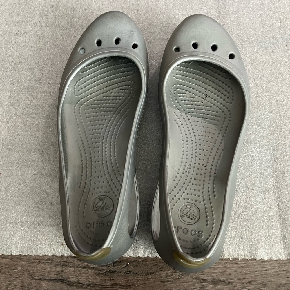 [W10] Crocs Silver Women's Kadee Slingback Flats Ballerina Slip on Sandals